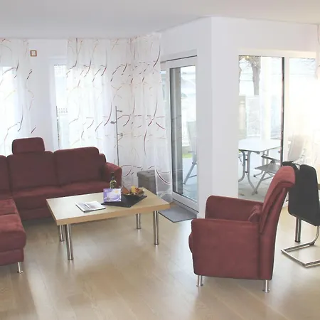Apartment Villa-gutenberg-3-zi-whg-am-kurpark-2-4-pers-terrasse-ruhige-u-zentrale-lage *