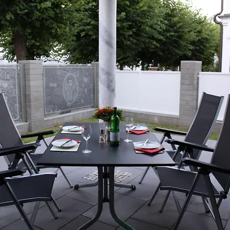 Villa-gutenberg-3-zi-whg-am-kurpark-2-4-pers-terrasse-ruhige-u-zentrale-lage Lejlighed *
